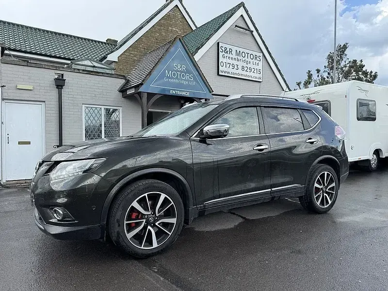 Used Nissan X-Trail Tekna 177 HP (130 kW) 2017 Green SUV