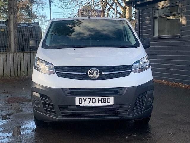 Used Vauxhall Vivaro Edition 120 HP (88 kW) 2020 White MPV