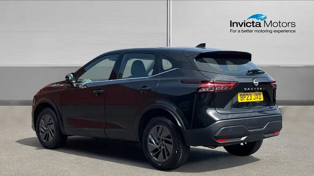 Used Nissan Qashqai Acenta Premium 140 HP (102 kW) 2023 Black SUV