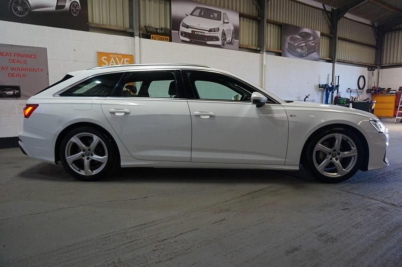 Begagnad Audi A6 S-Line 2019 Vit Kombi