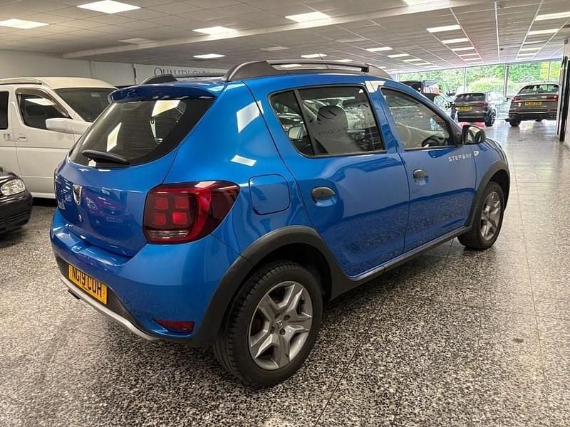 Used Dacia Sandero Essentiel 2019 Blue Hatchback