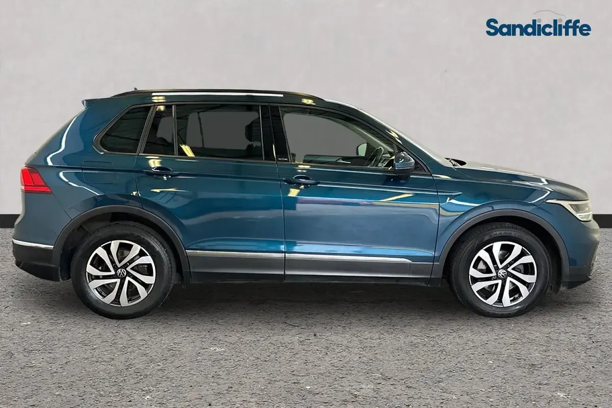Used VW Tiguan Active 150 HP (110 kW) 2021 Blue SUV
