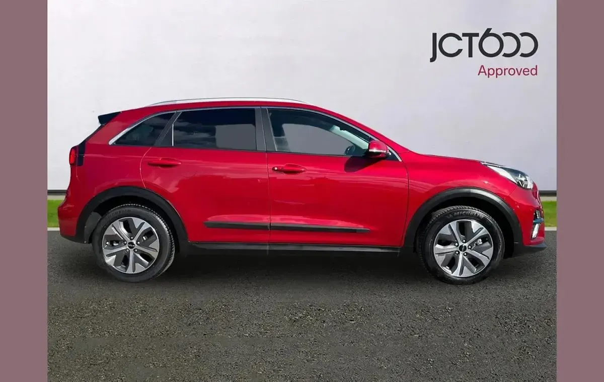 Used Kia e-Niro 100 kW (136 HP) 2021 Red SUV