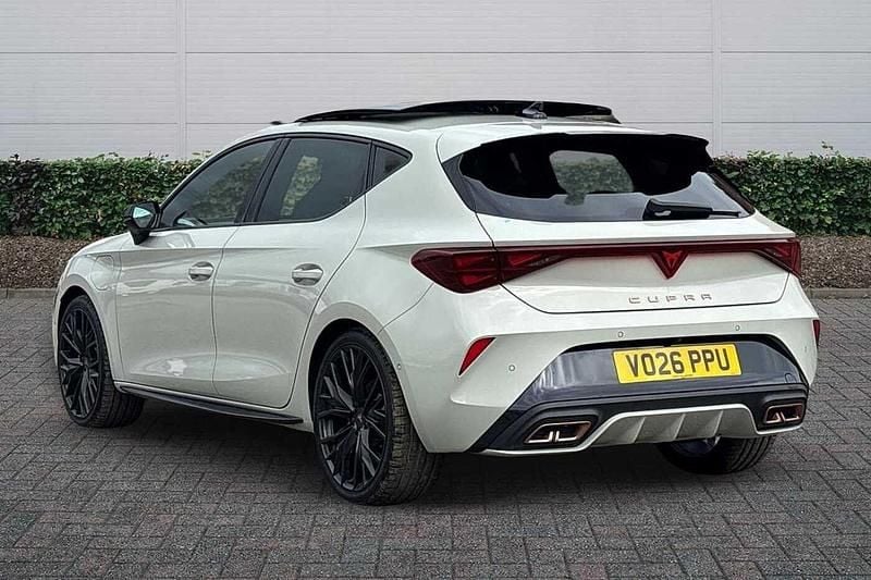 New Cupra Leon 2026 Taiga grey Hatchback