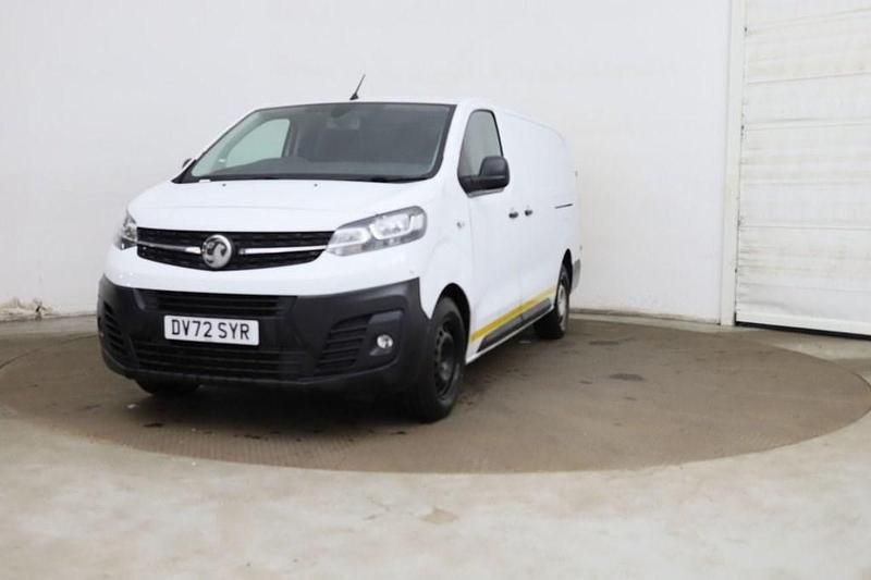 White Used 2022 Vauxhall Vivaro S Van | £12,450 (Good price) - Image 1/4