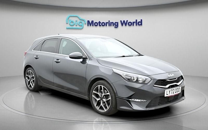 Used Kia Ceed 160 HP (117 kW) 2021 Hatchback