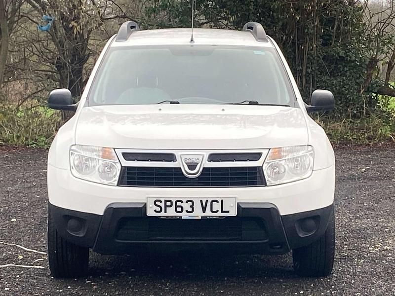 Used Dacia Duster Acces 2013 White Hatchback