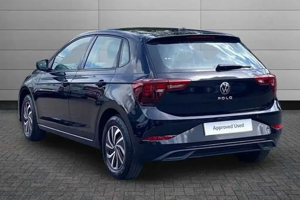 Begagnad VW Polo Life 80 HK (58 kW) 2023 Svart Halvkombi