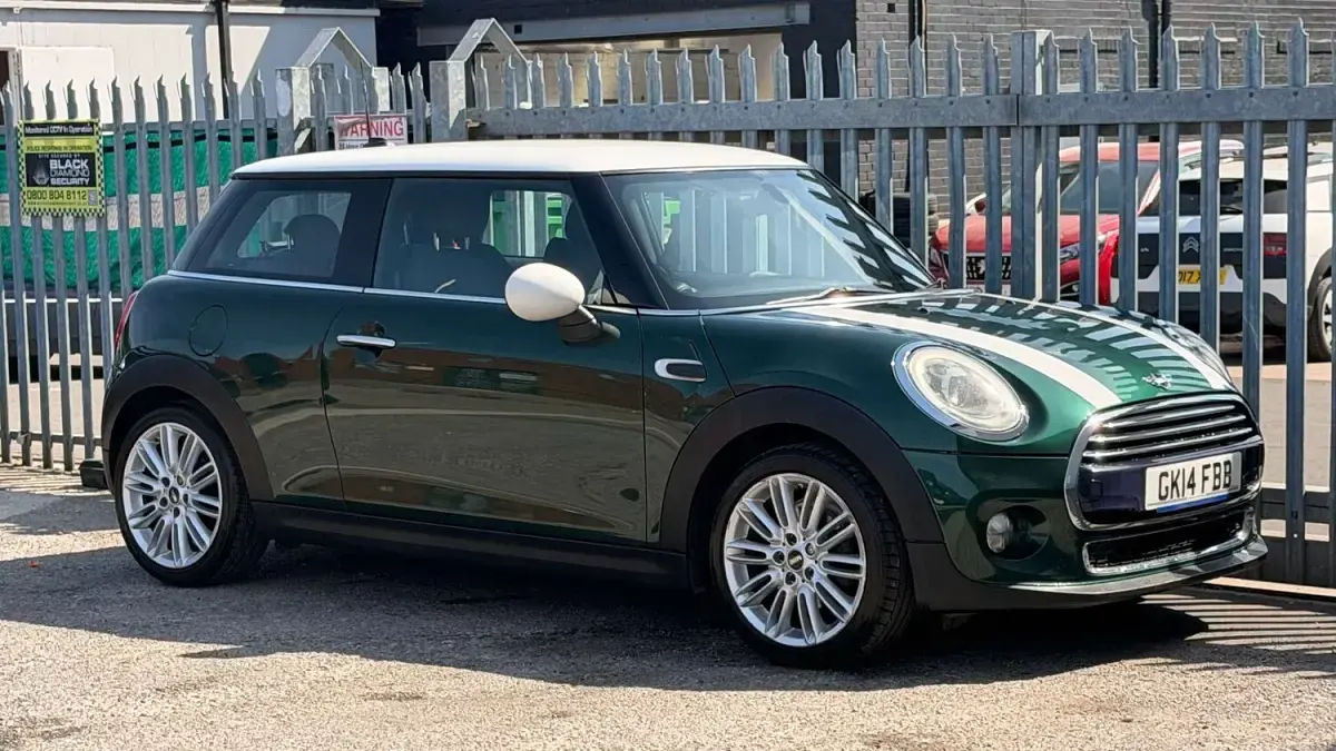 Used Mini Cooper D Hatch 116 HP (85 kW) 2014 Green Hatchback