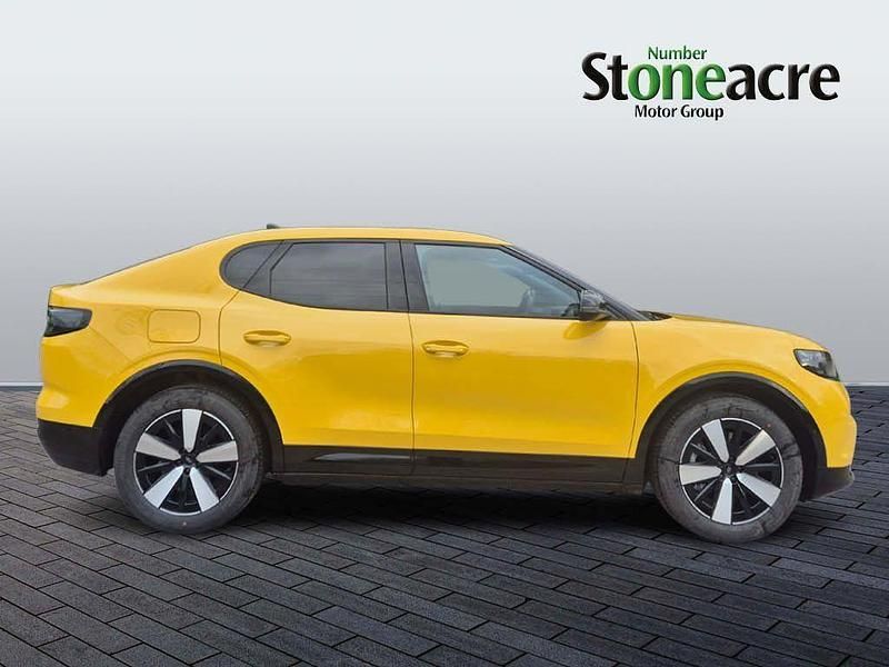 Used Ford Capri Select 210 kW (286 HP) 2024 Yellow SUV