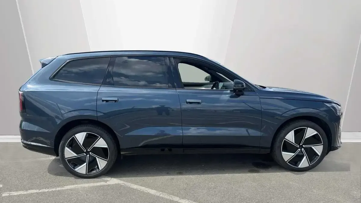 Used Volvo EX90 Ultra 295 kW (402 HP) 2025 SUV