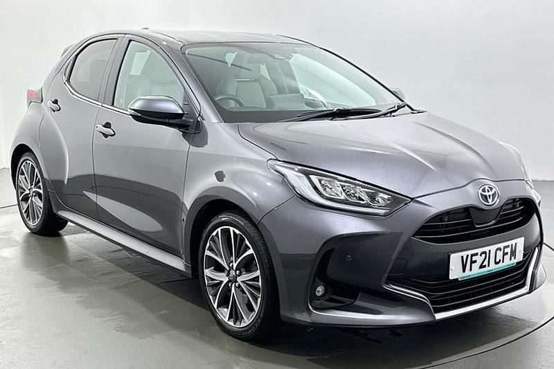 Used Toyota Yaris Hybrid 116 HP (85 kW) 2021
