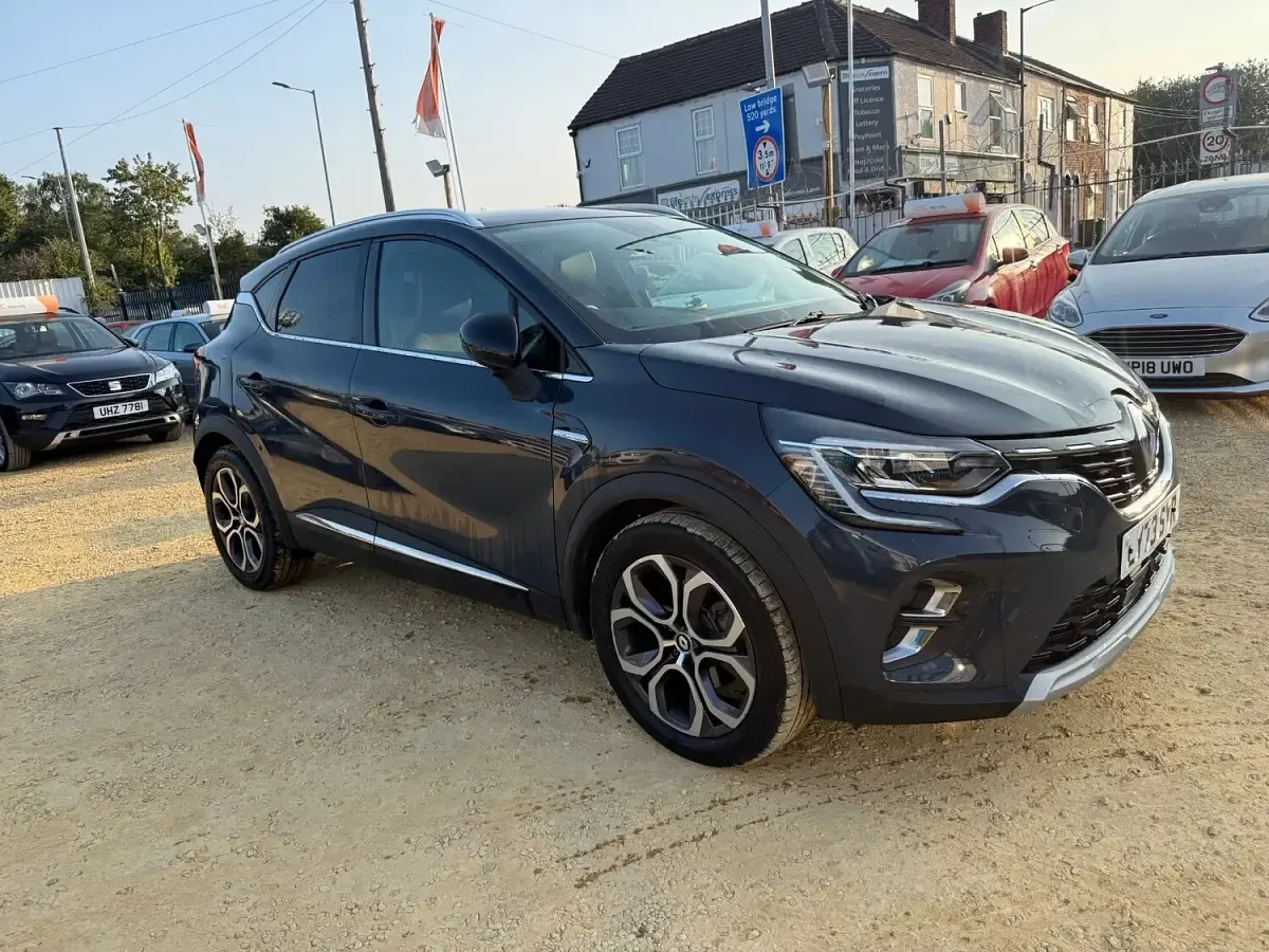 Used Renault Captur Techno 2023 Blue SUV