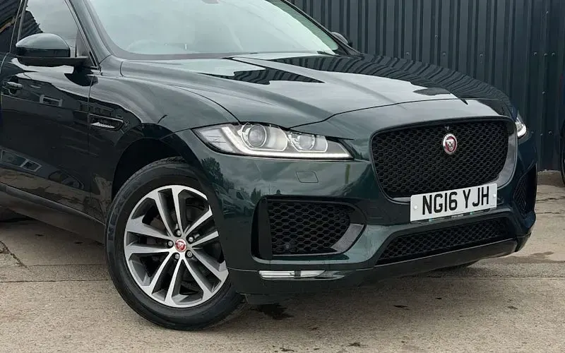 Used Jaguar F-Pace Portfolio 179 HP (131 kW) 2020 SUV