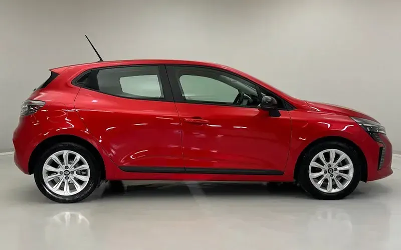 Used Renault Clio Evolution 90 HP (66 kW) 2024 Renault id  flame red  Hatchback