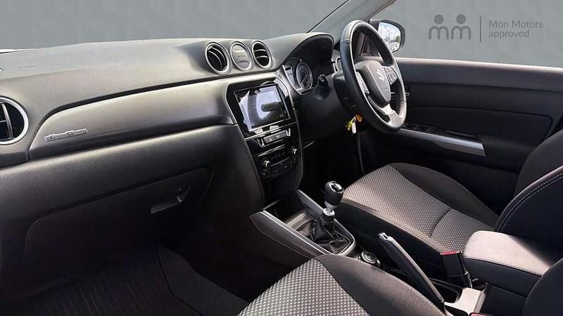 Used Suzuki Vitara SZ-T 129 HP (94 kW) 2022 Grey SUV