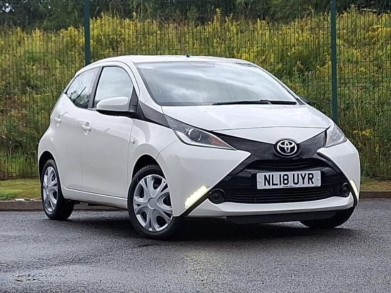 White Used 2018 Toyota Aygo X-play Hatchback | £5,998 (Good price) - Image 1/4