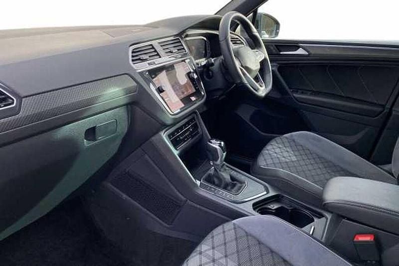 Used VW Tiguan R-line 150 HP (110 kW) 2023 Dolphin grey SUV