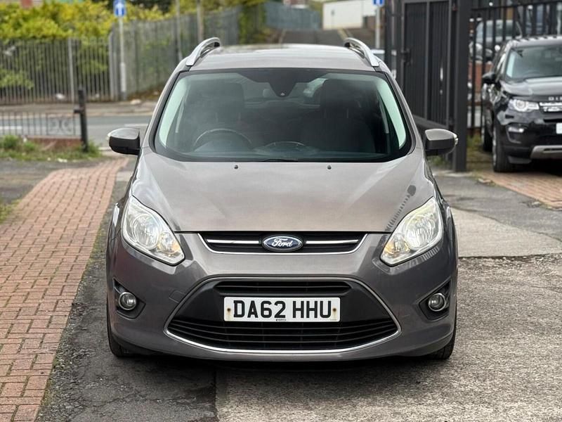 Used Ford Grand C-Max Zetec 115 HP (84 kW) 2013 Brown MPV