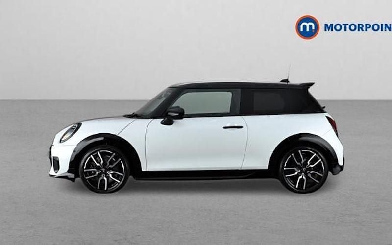 Used Mini Cooper Sport 114 kW (156 HP) 2026 Hatchback