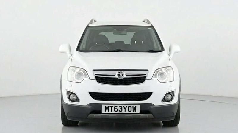 Used Vauxhall Antara S 2013 White SUV