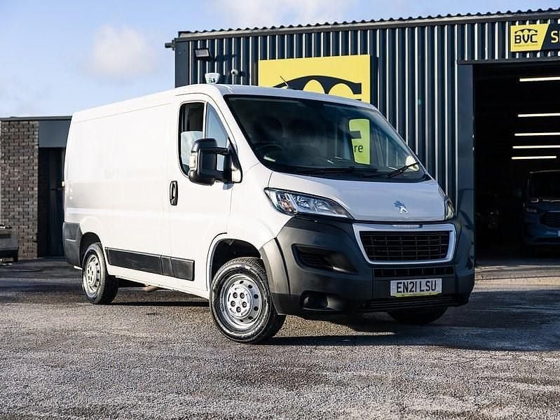 Used Peugeot Boxer 120 HP (88 kW) 2021 White Van