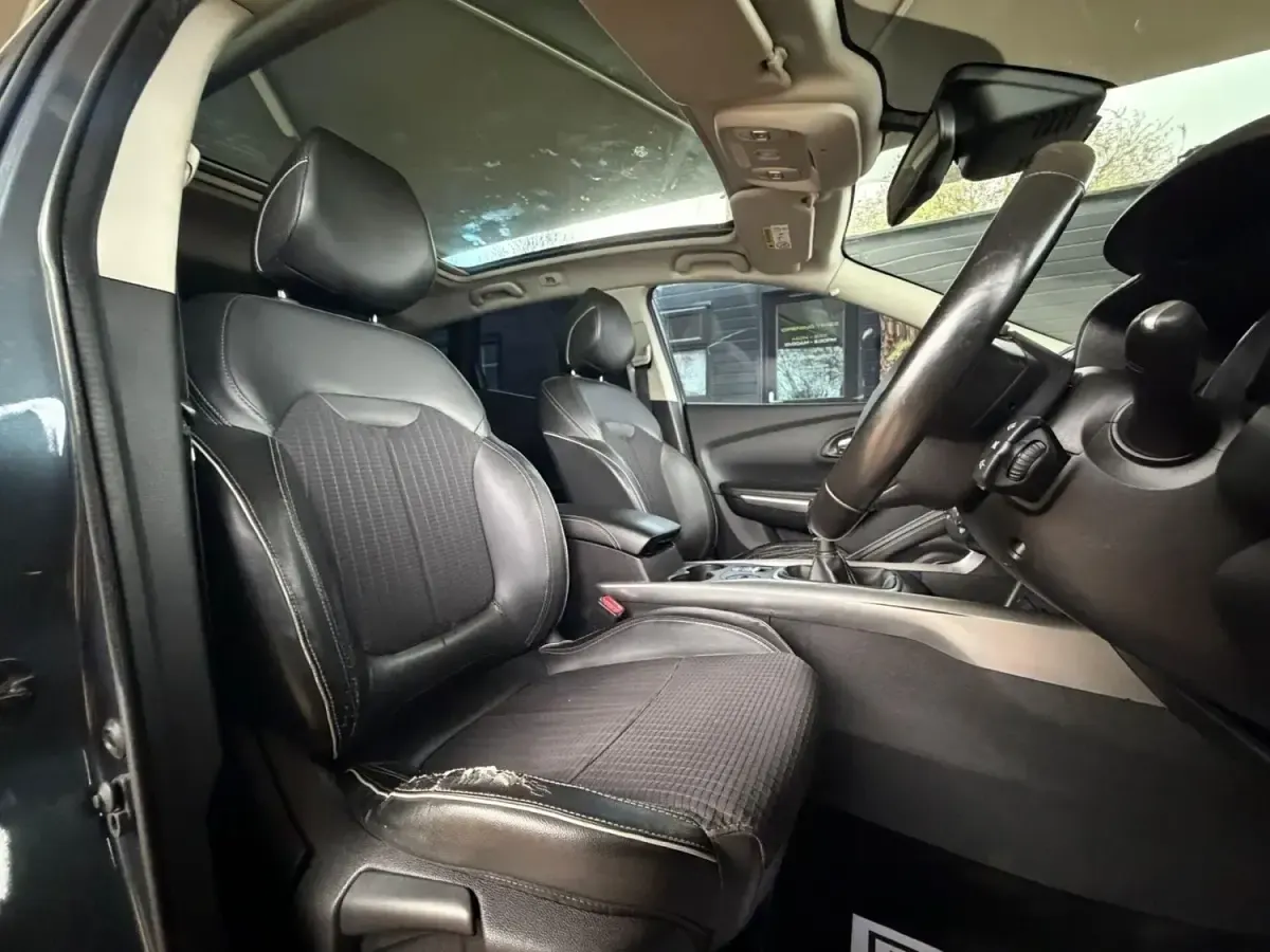 Usado Renault Kadjar Signature 130 HP (95 kW) 2016 Cinzento SUV