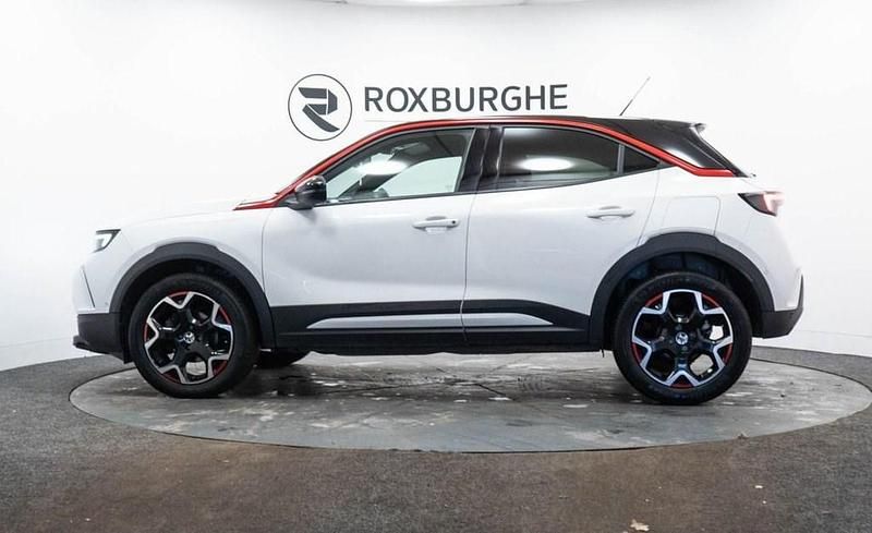 Used Vauxhall Mokka GS Line 130 HP (95 kW) 2022 White SUV
