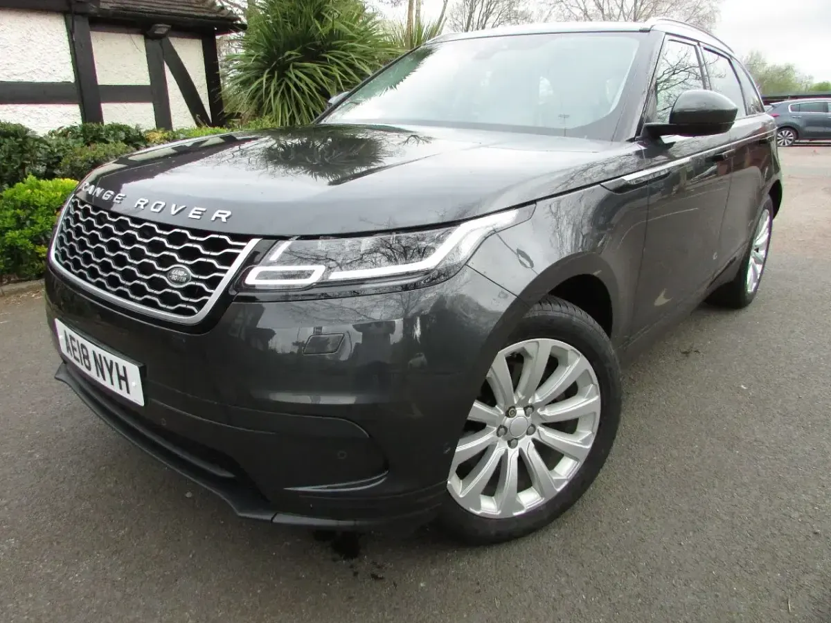 Used Land Rover Range Rover Velar SE 300 HP (220 kW) 2018 Grey SUV
