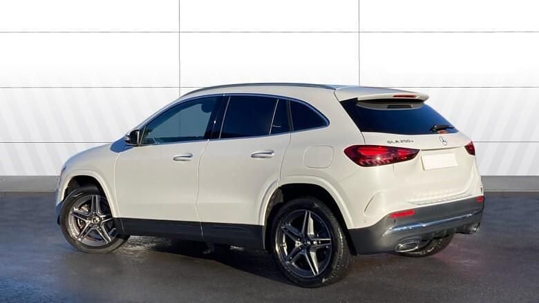 Used Mercedes GLA250 Executive 218 HP (160 kW) 2023 White SUV