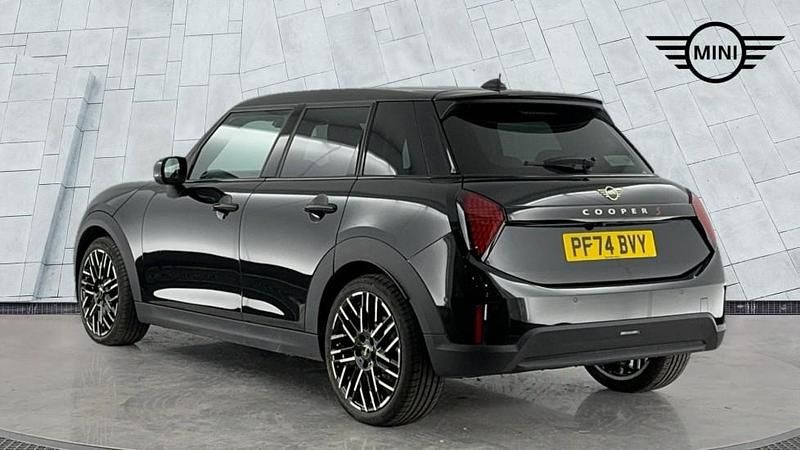 Used Mini Cooper S Hatch 201 HP (147 kW) 2024 Black Hatchback