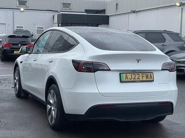 Used Tesla Model Y Long Range AWD 378 kW (514 HP) 2022 White SUV