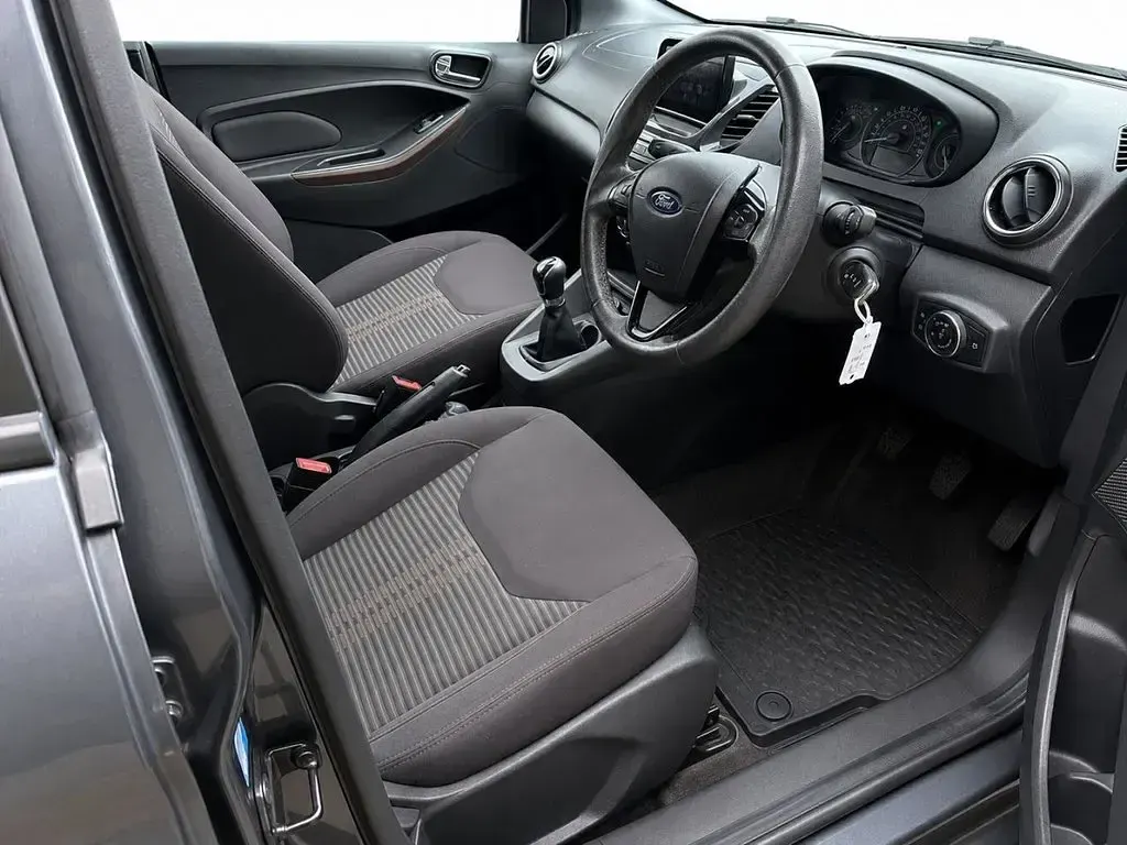 Used Ford Ka Plus Active 85 HP (62 kW) 2018 Grey Hatchback