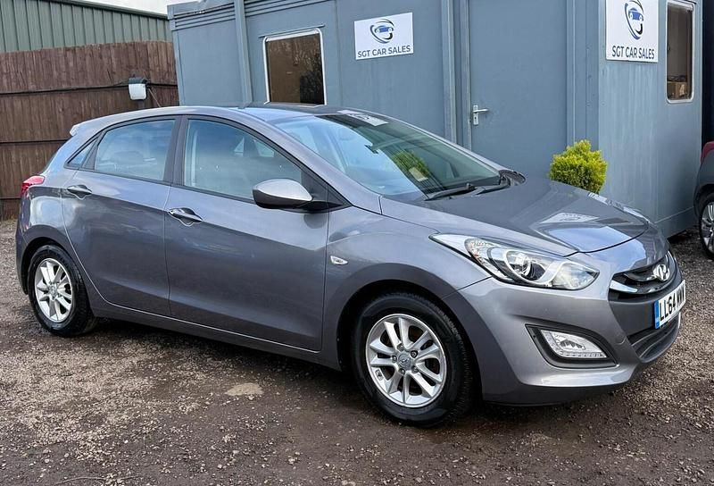 Used Hyundai i30 Active 100 HP (73 kW) 2014 Grey Hatchback