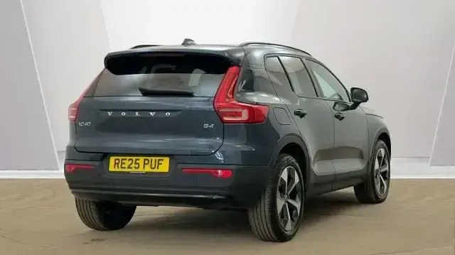 Used Volvo XC40 Plus 194 HP (142 kW) 2025 Blue SUV
