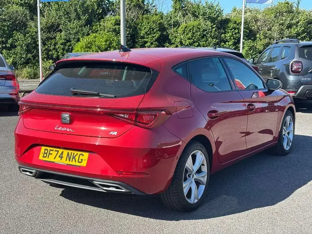 Used Seat Leon FR 108 HP (79 kW) 2024 Red Hatchback