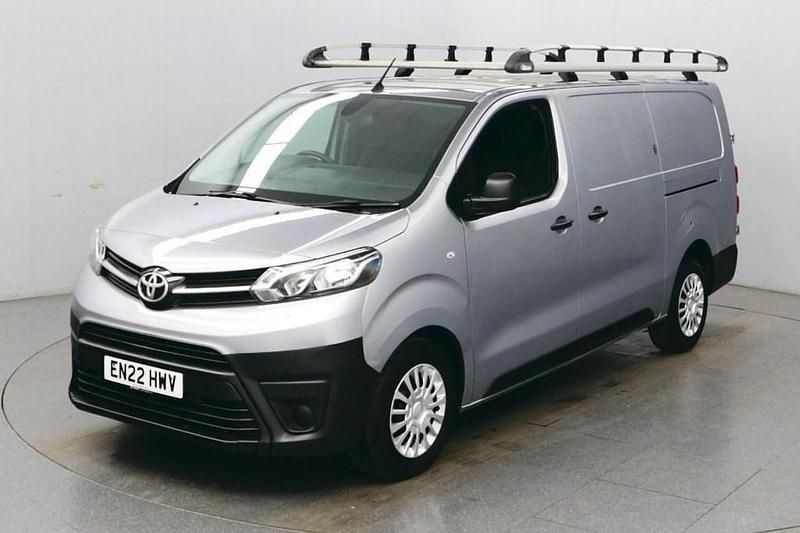 Used Toyota Proace 140 HP (102 kW) 2022 Grey MPV