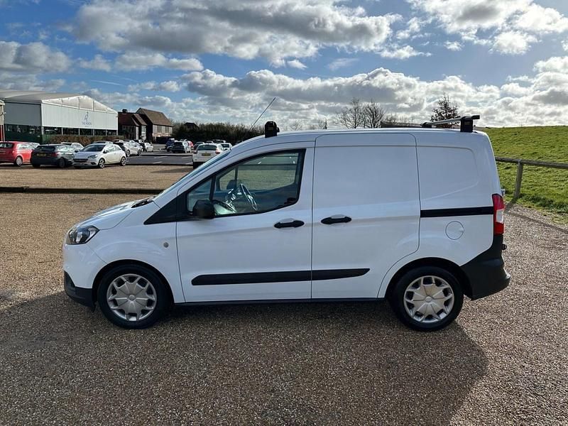 Used Ford Transit Trend 100 HP (73 kW) 2019 White Van