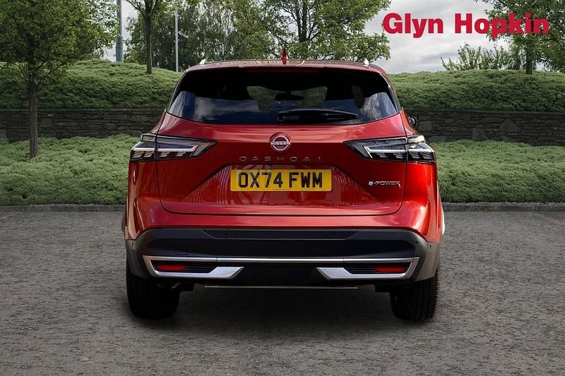 Used Nissan Qashqai Tekna 190 HP (139 kW) 2025 Red SUV