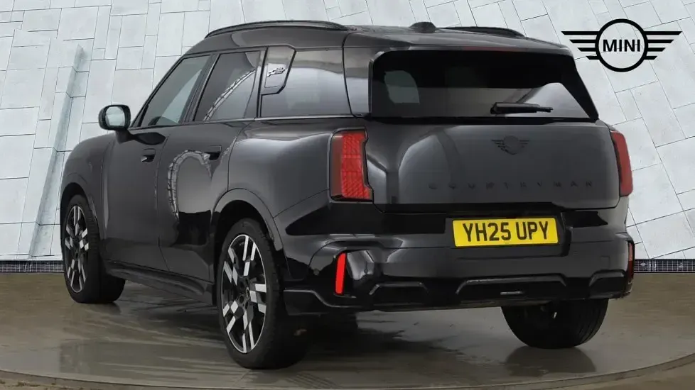 Used Mini Countryman 168 HP (123 kW) 2025 Black SUV