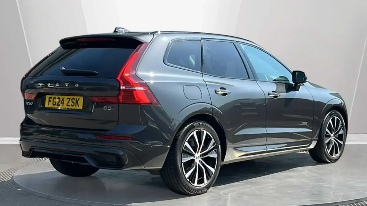 Used Volvo XC60 Ultimate 147 HP (108 kW) 2024 Grey SUV