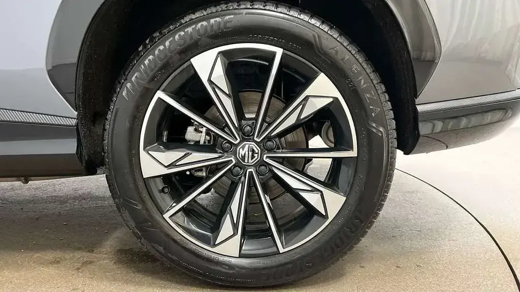 New MG HS Trophy 224 HP (164 kW) 2025 Grey SUV