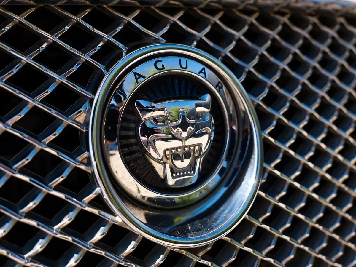 Begagnad Jaguar XF Premium Luxury 190 HK (139 kW) 2012 Blå Sedan