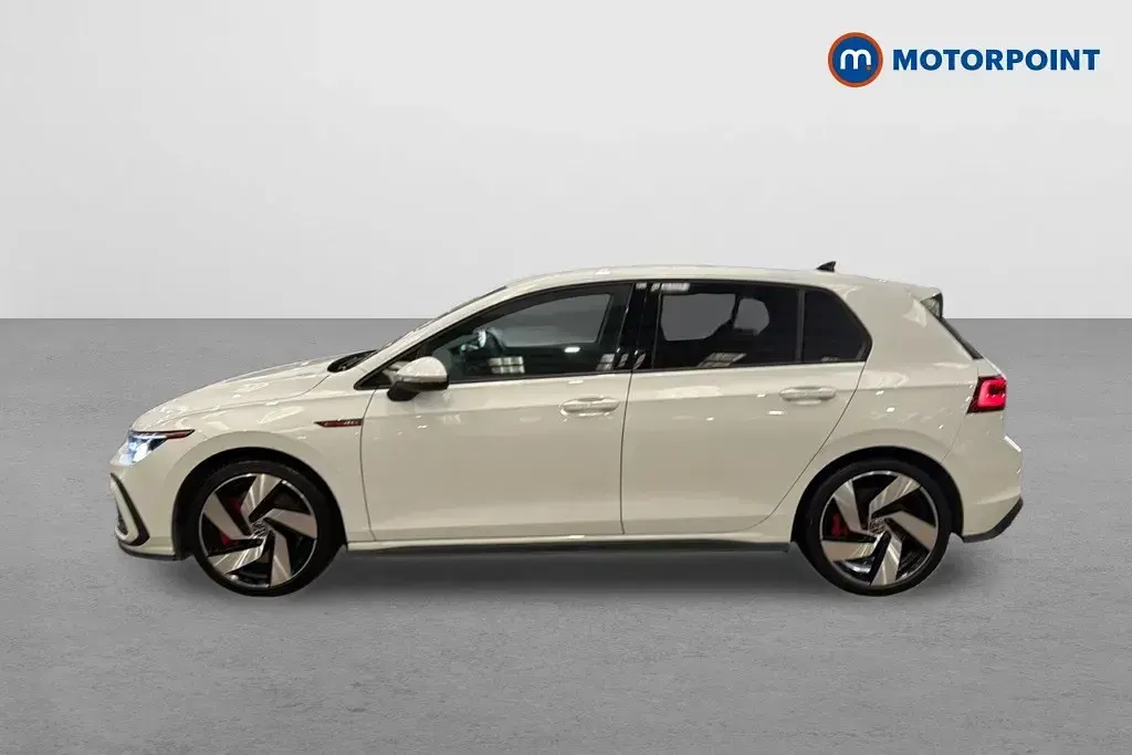Begagnad VW Golf VII GTI 2021 Vit Halvkombi