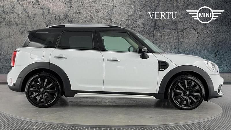 Used Mini Cooper Countryman 134 HP (98 kW) 2018 White SUV