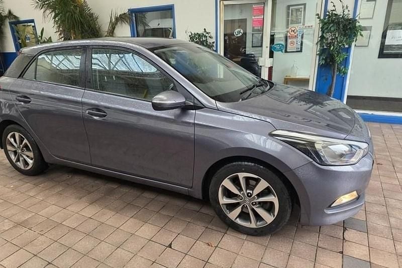 Used Hyundai i20 Edition 100 HP (73 kW) 2017 Hatchback