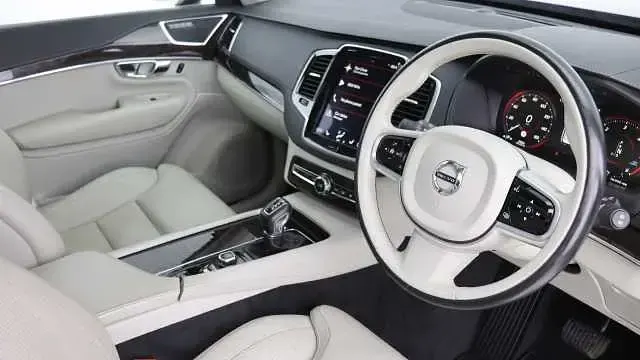 Used Volvo XC90 Inscription 235 HP (172 kW) 2018 SUV