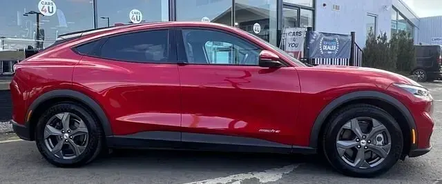Used Ford Mustang Standard Range 269 HP (197 kW) 2021 Red Hatchback