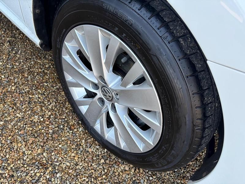 Used VW Polo SE 75 HP (55 kW) 2015 White Hatchback