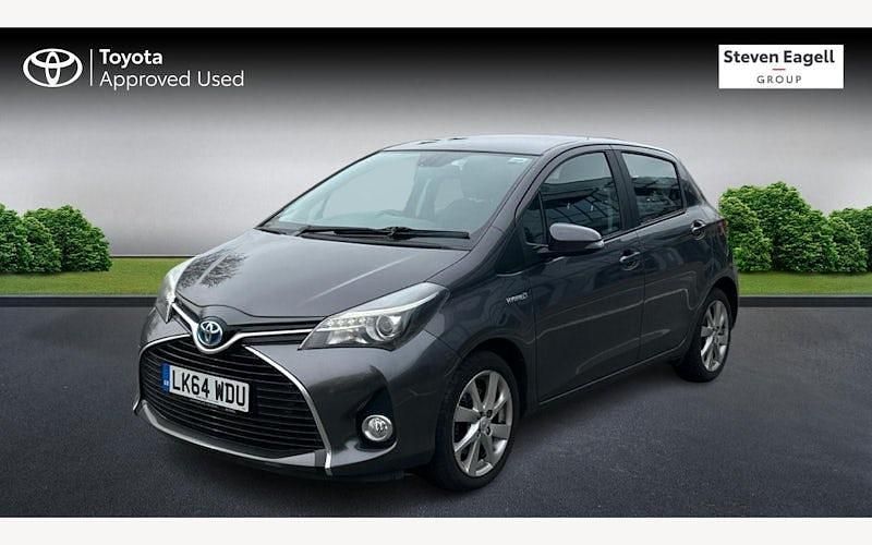 Used Toyota Yaris Hybrid 101 HP (74 kW) 2016 Hatchback